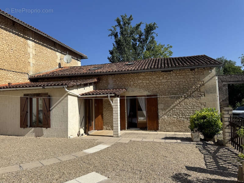 Maison à SAINT-ROMAIN