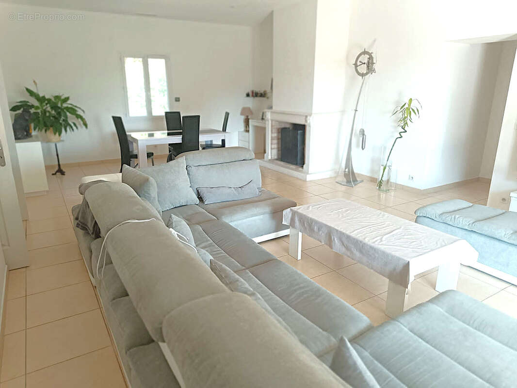 Maison à MOISSAC-BELLEVUE