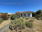 Maison à L&#039;EPINE