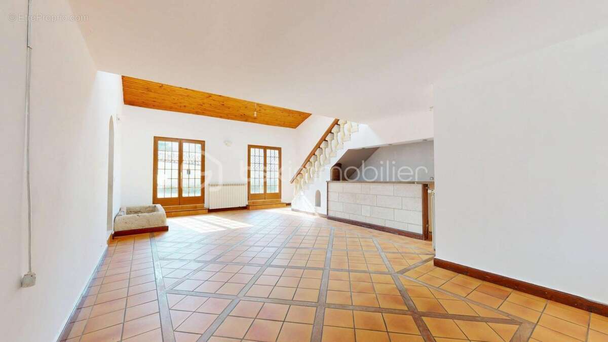 Maison à SAINT-SAVINIEN