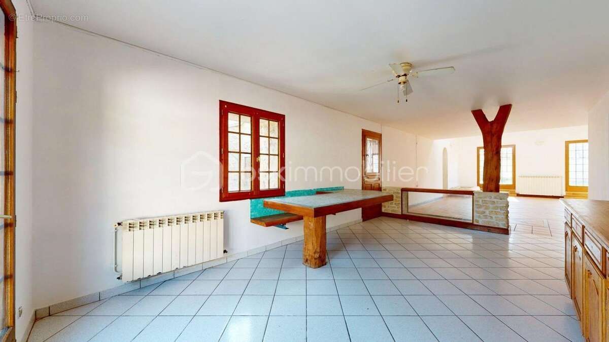 Maison à SAINT-SAVINIEN