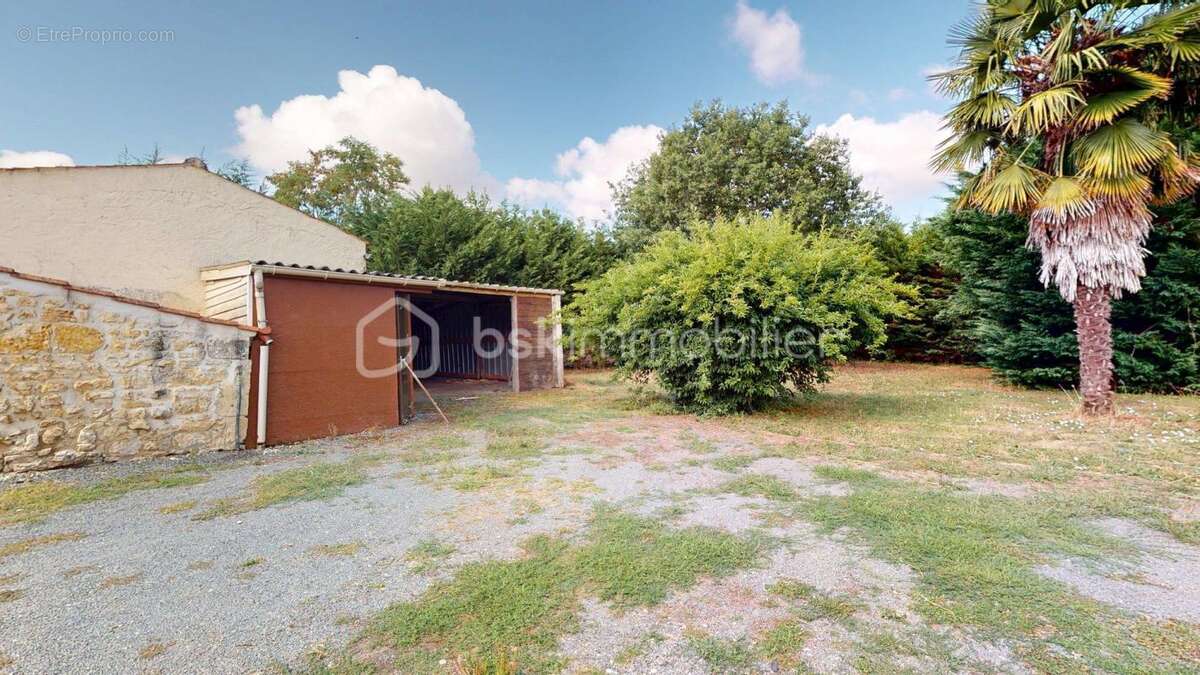 Maison à SAINT-SAVINIEN