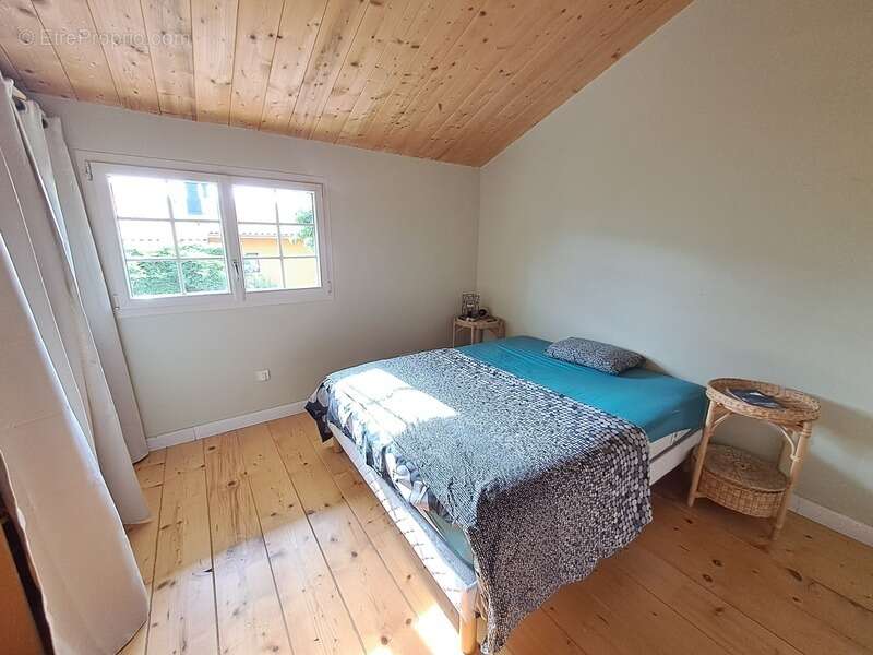 Maison à CASTRES-GIRONDE