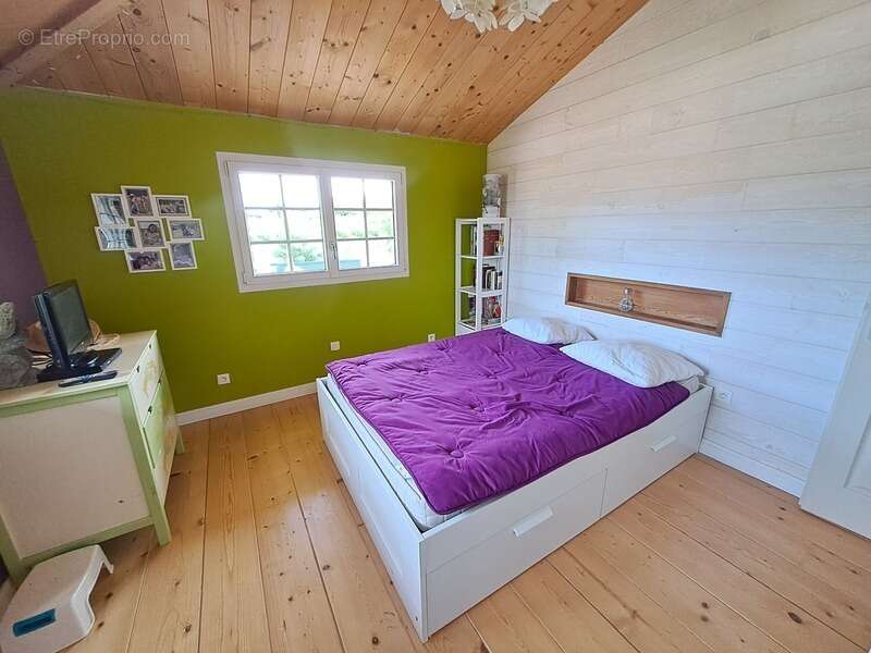 Maison à CASTRES-GIRONDE