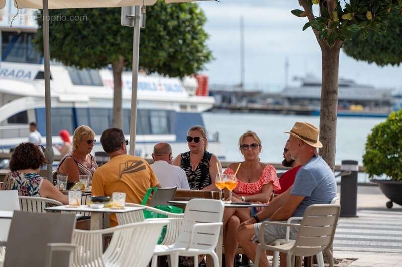 Commerce à SAINT-RAPHAEL