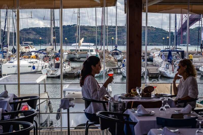 Commerce à SAINT-RAPHAEL