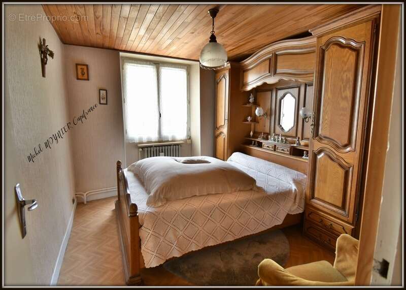 Maison à LA ROCHE-DE-RAME