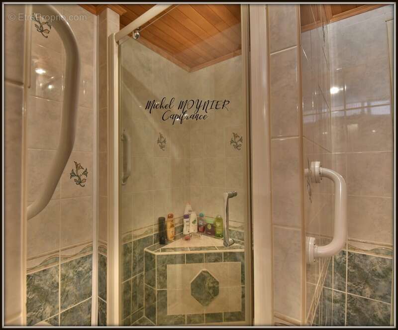 Maison à LA ROCHE-DE-RAME