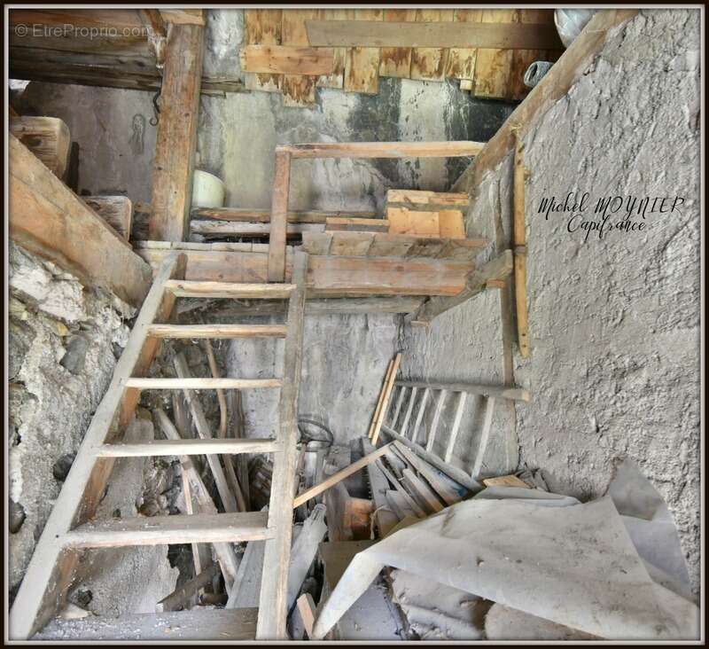 Maison à LA ROCHE-DE-RAME