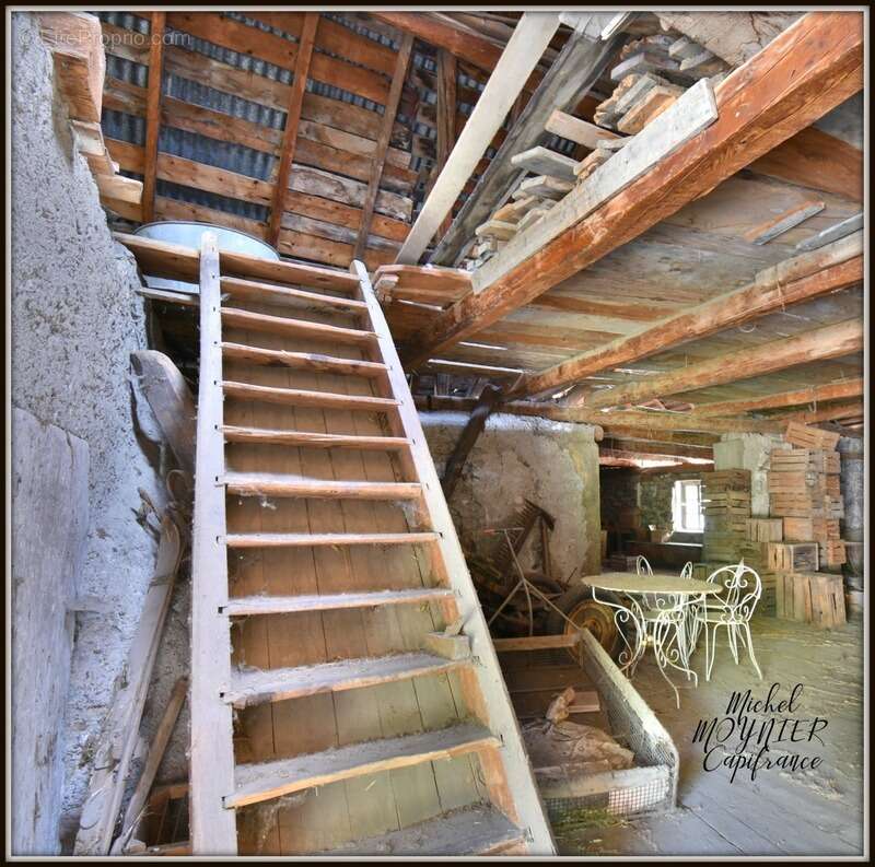 Maison à LA ROCHE-DE-RAME