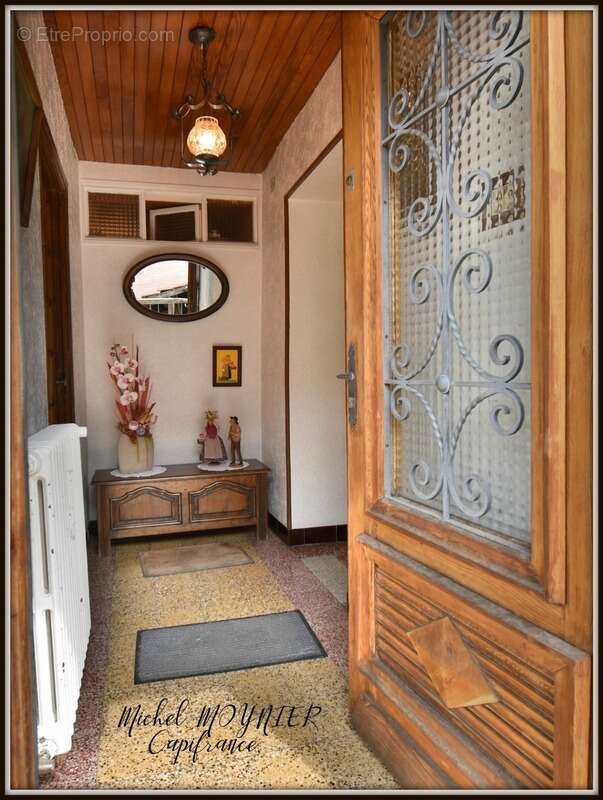 Maison à LA ROCHE-DE-RAME