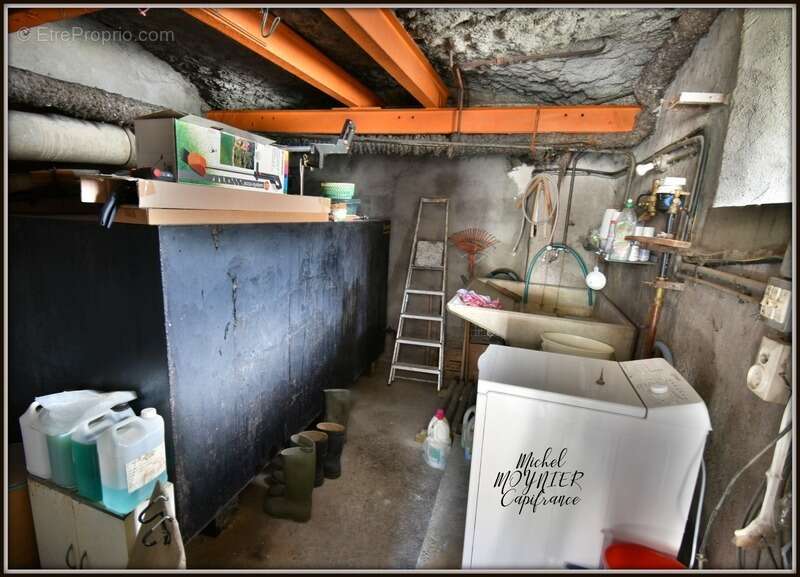 Maison à LA ROCHE-DE-RAME