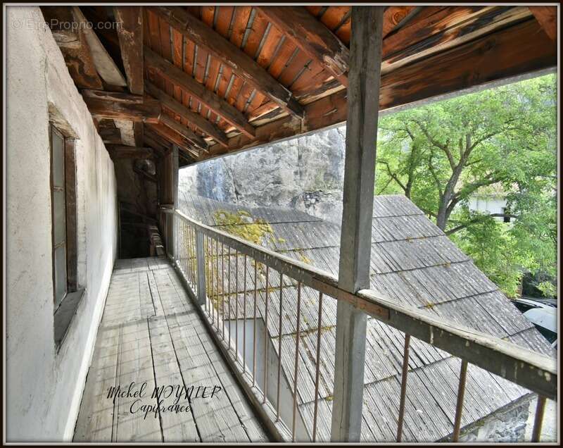 Maison à LA ROCHE-DE-RAME
