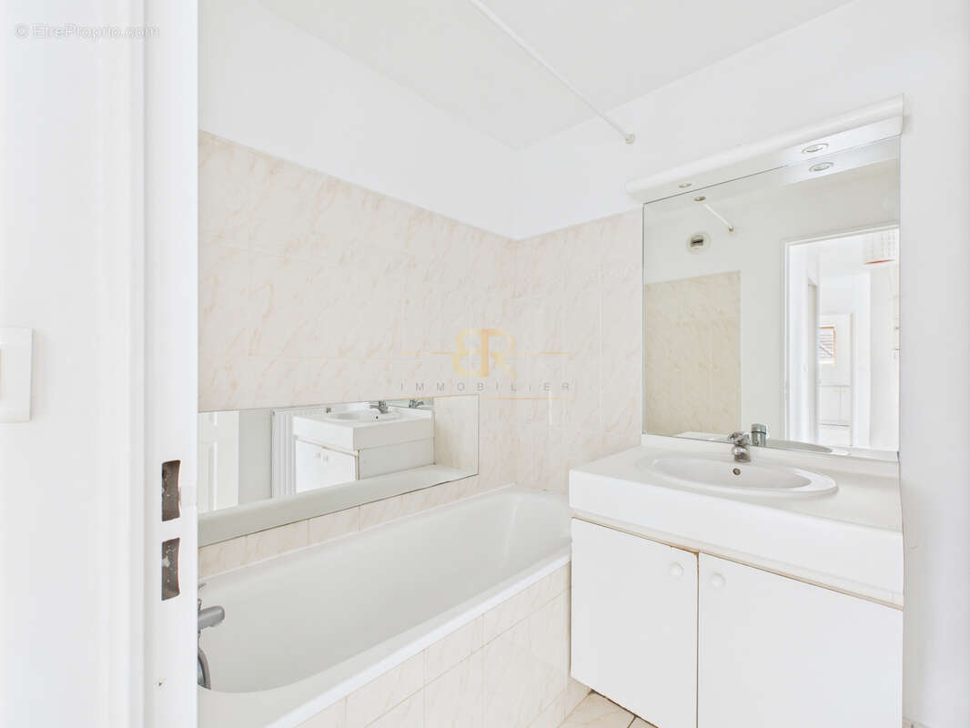 Appartement à MAGNY-LE-HONGRE