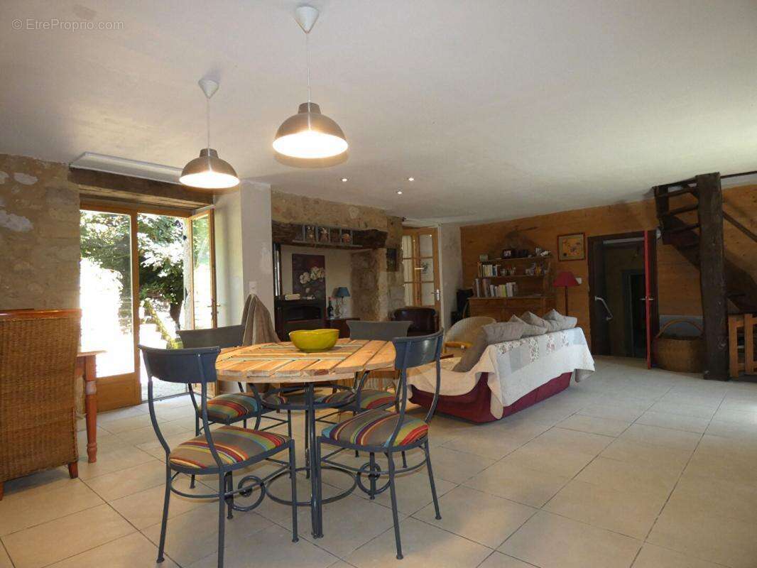 Maison à PREYSSAC-D&#039;EXCIDEUIL