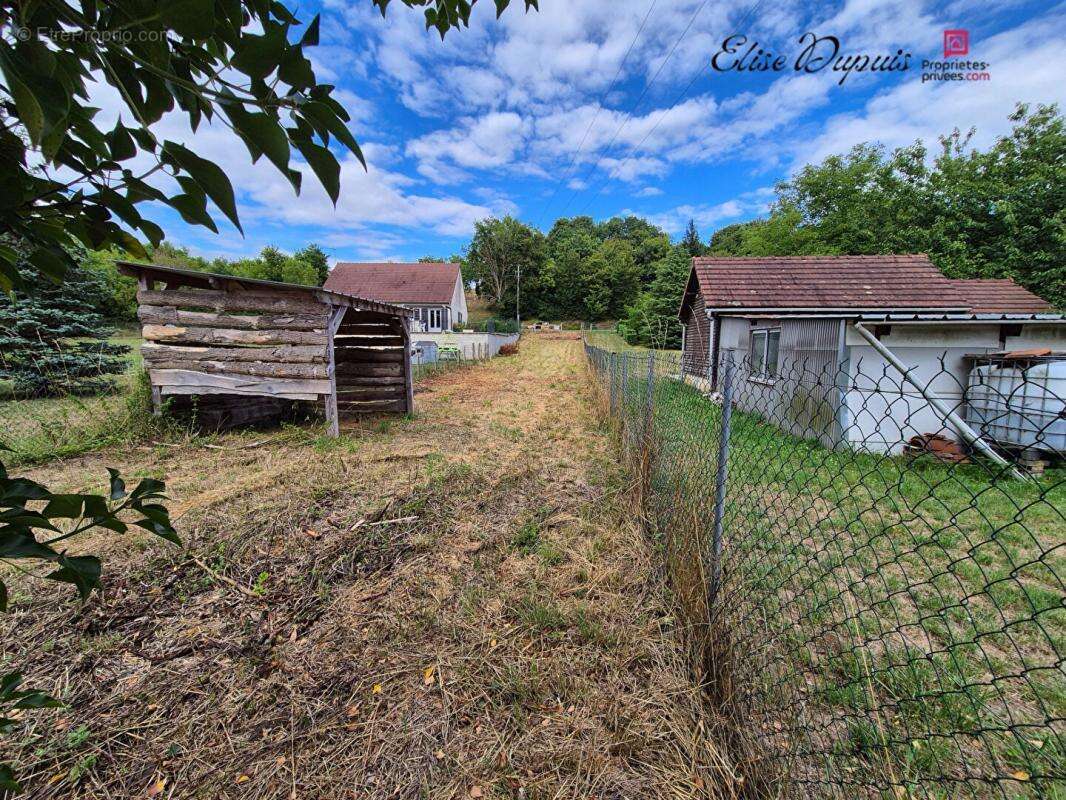 Terrain à RIGNY-LE-FERRON