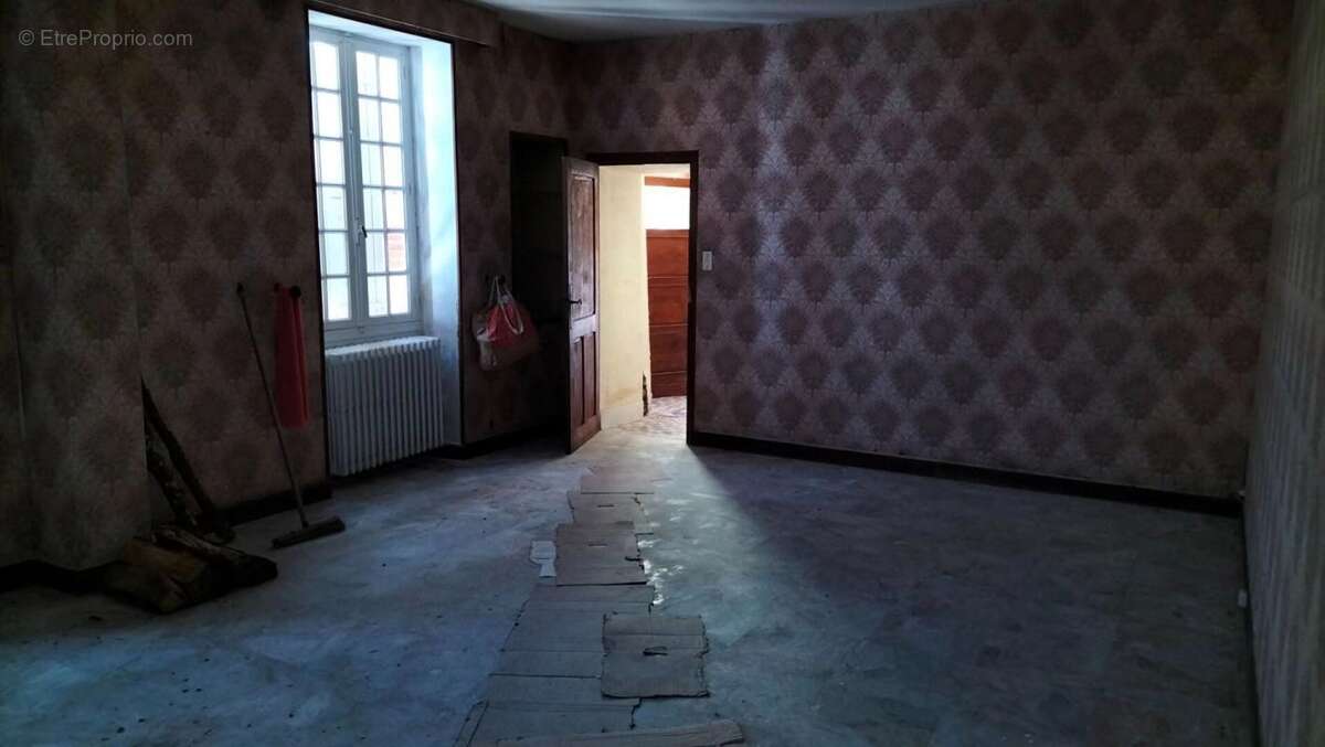 Maison à PUYCASQUIER