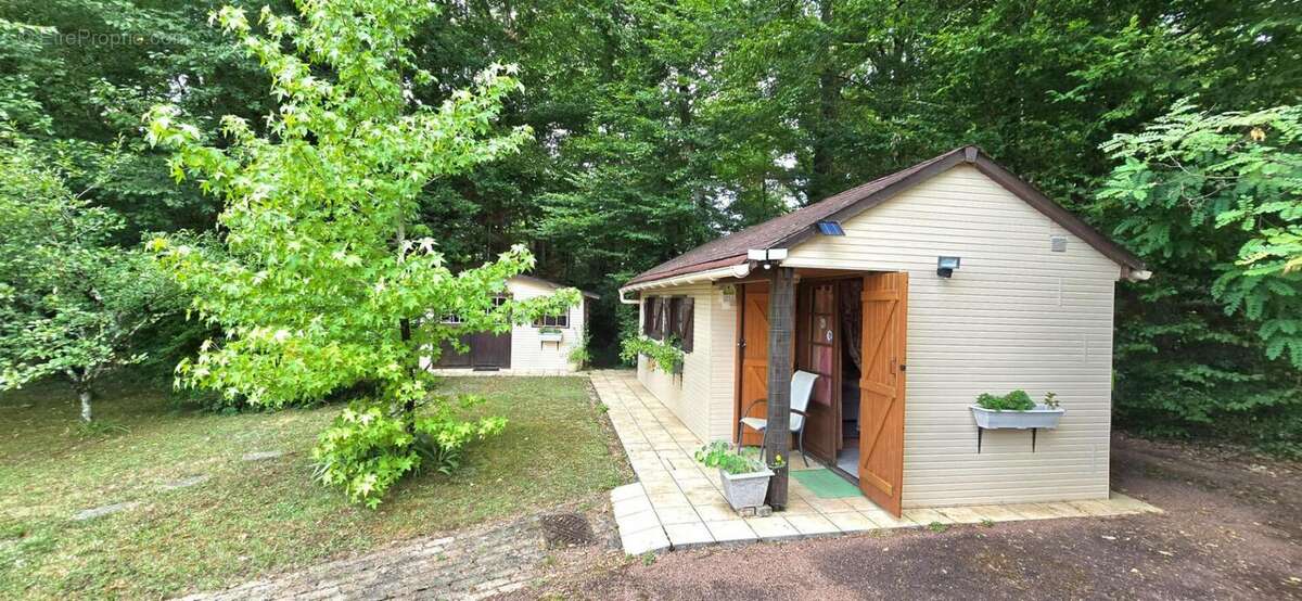 Maison à SARLIAC-SUR-L&#039;ISLE