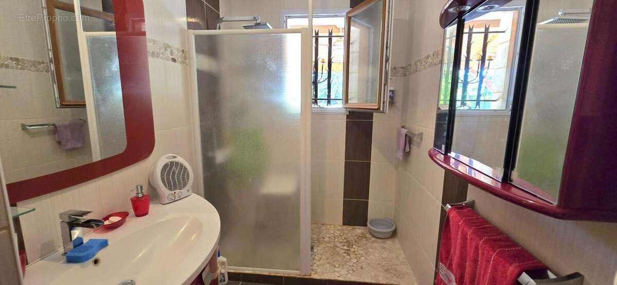 Maison à SARLIAC-SUR-L&#039;ISLE