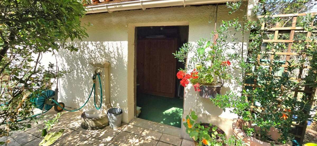 Maison à SARLIAC-SUR-L&#039;ISLE