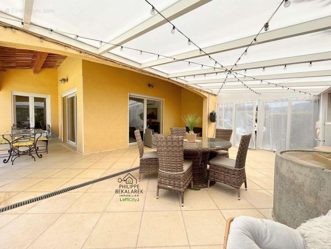 Appartement à CHATEAU-ARNOUX-SAINT-AUBAN