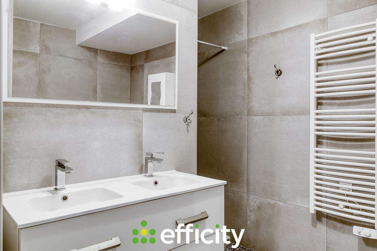 Appartement à VILLARS-LES-DOMBES