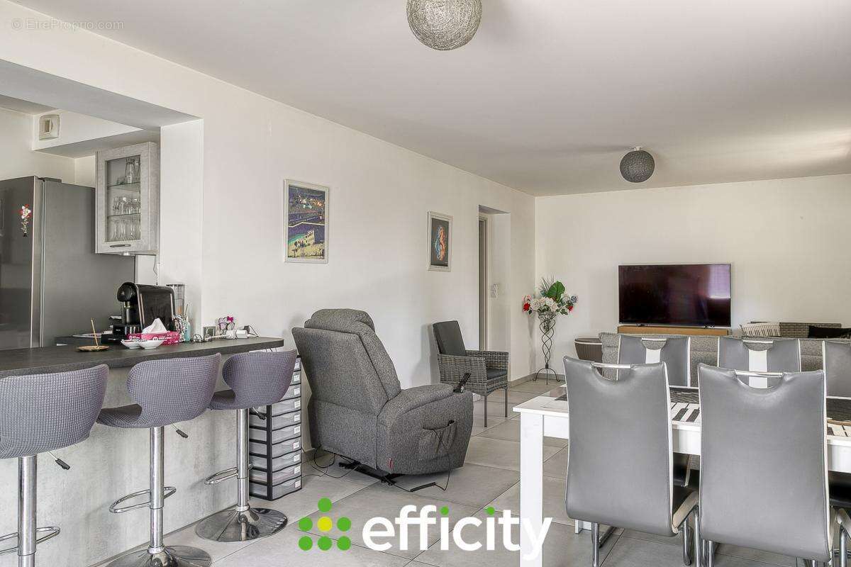 Appartement à VILLARS-LES-DOMBES