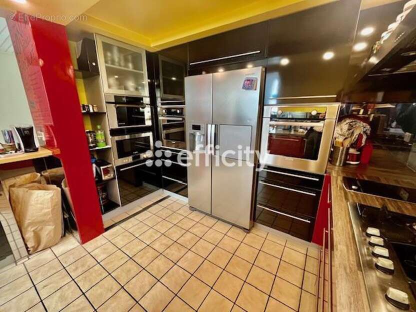 Maison à LA MONNERIE-LE-MONTEL