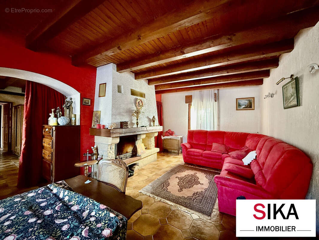 Maison à RECHICOURT-LE-CHATEAU