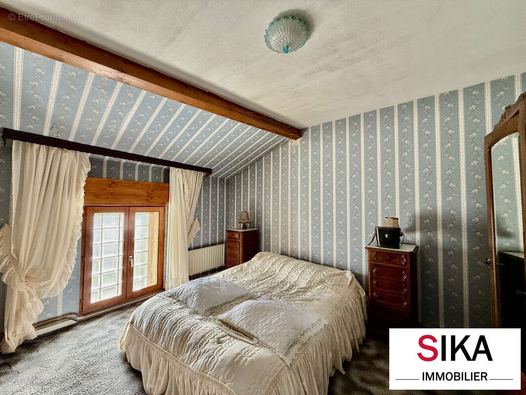 Maison à RECHICOURT-LE-CHATEAU