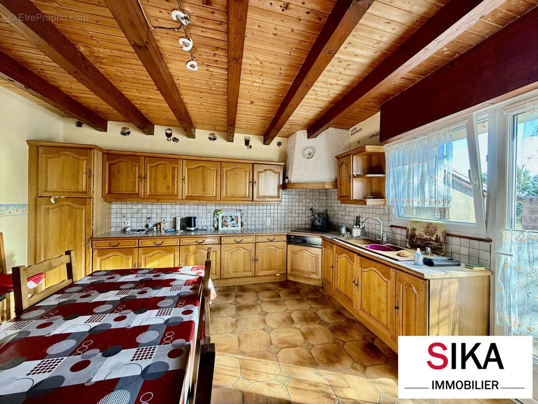 Maison à RECHICOURT-LE-CHATEAU