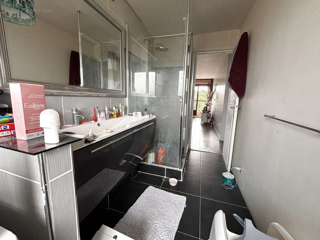 Appartement à SURVILLIERS