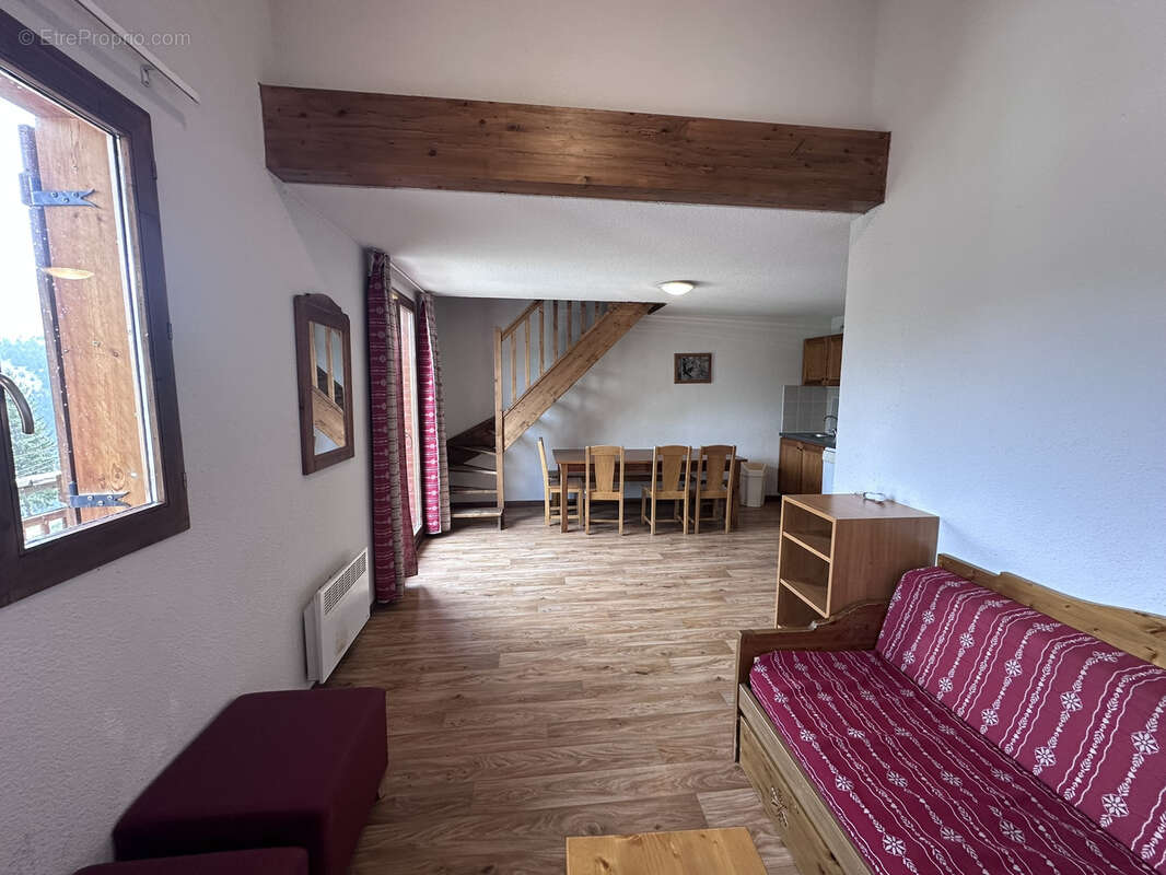 Appartement à ALBIEZ-MONTROND
