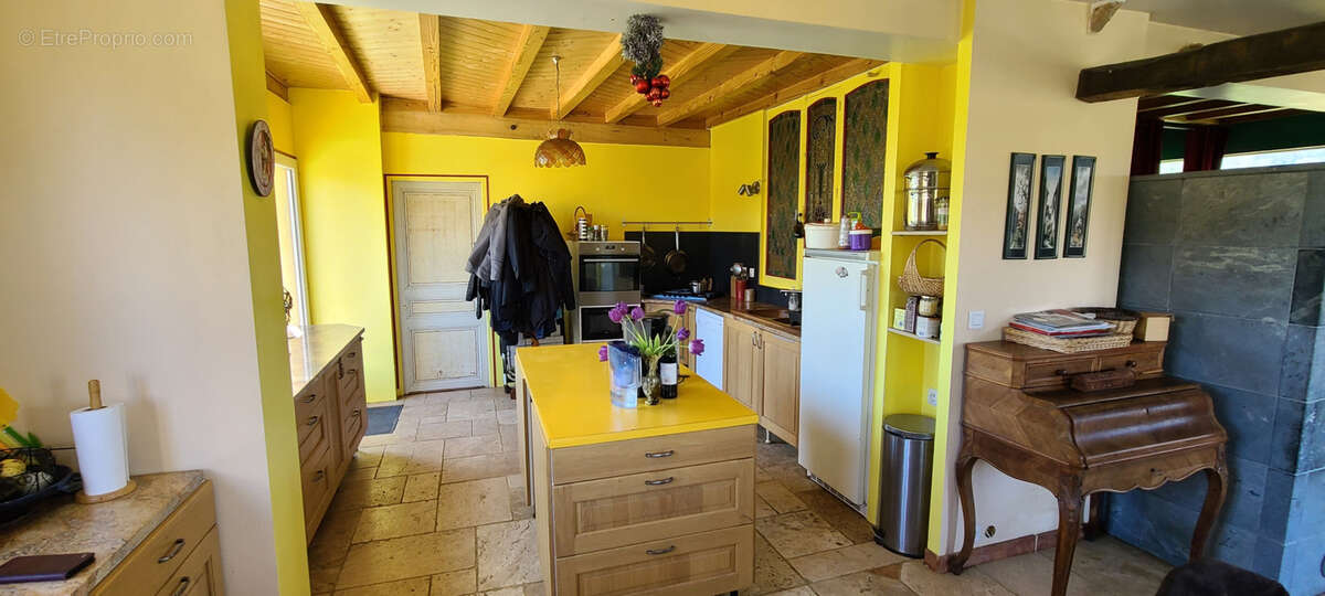 Maison à SAINT-DENIS-LES-MARTEL