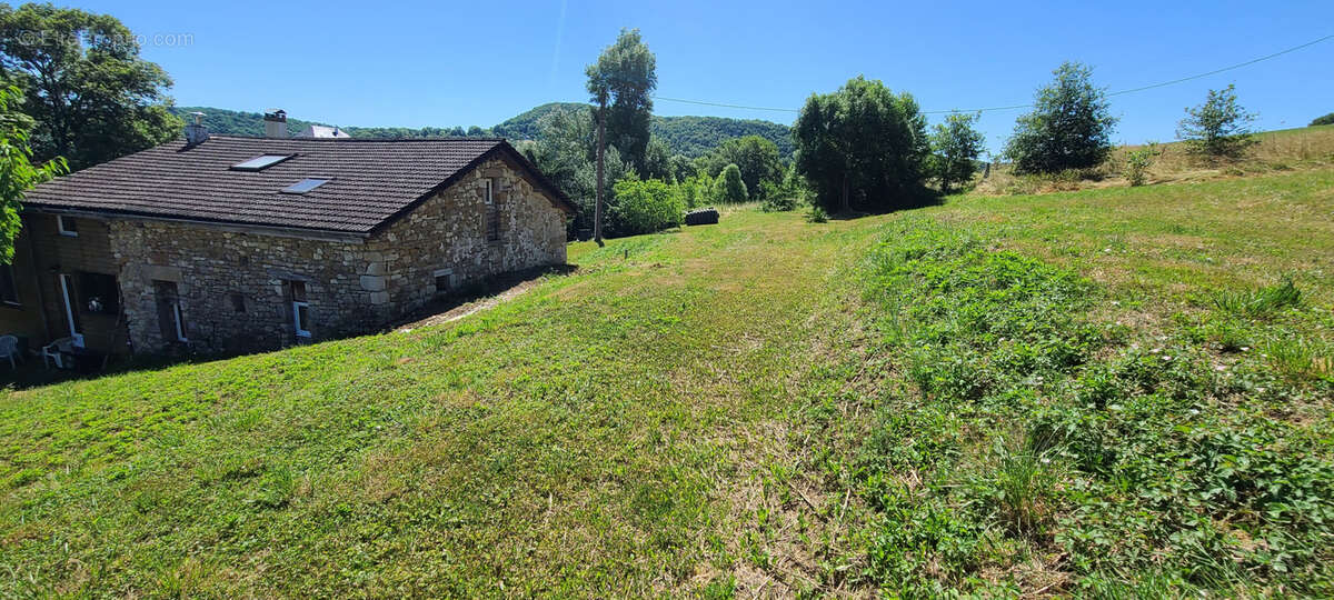 Maison à SAINT-DENIS-LES-MARTEL