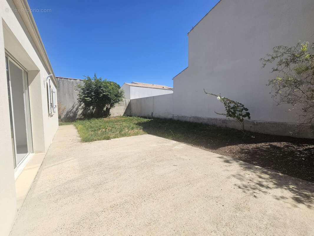 Maison à SAINT-CHRISTOPHE