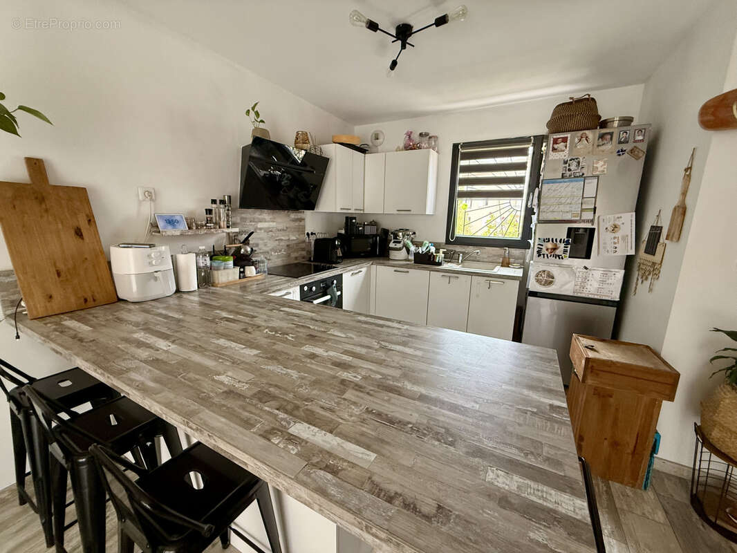 Maison à LE REVEST-LES-EAUX