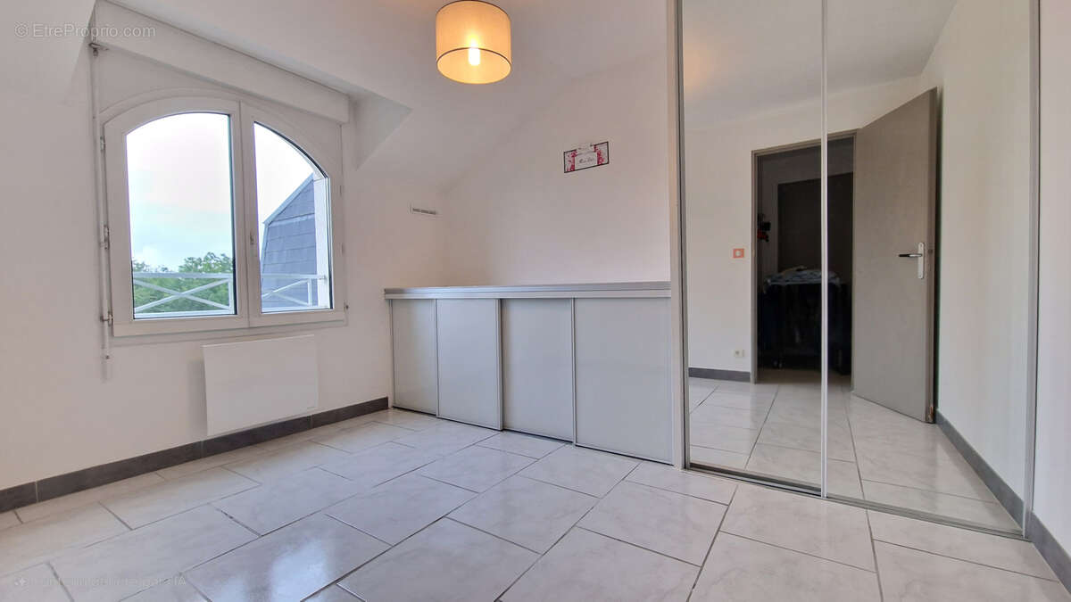 Appartement à LOUVRES