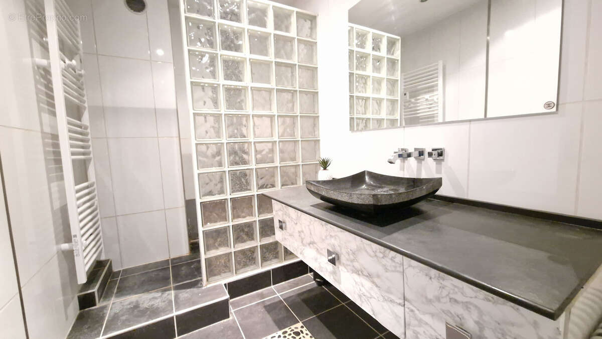 Appartement à LOUVRES