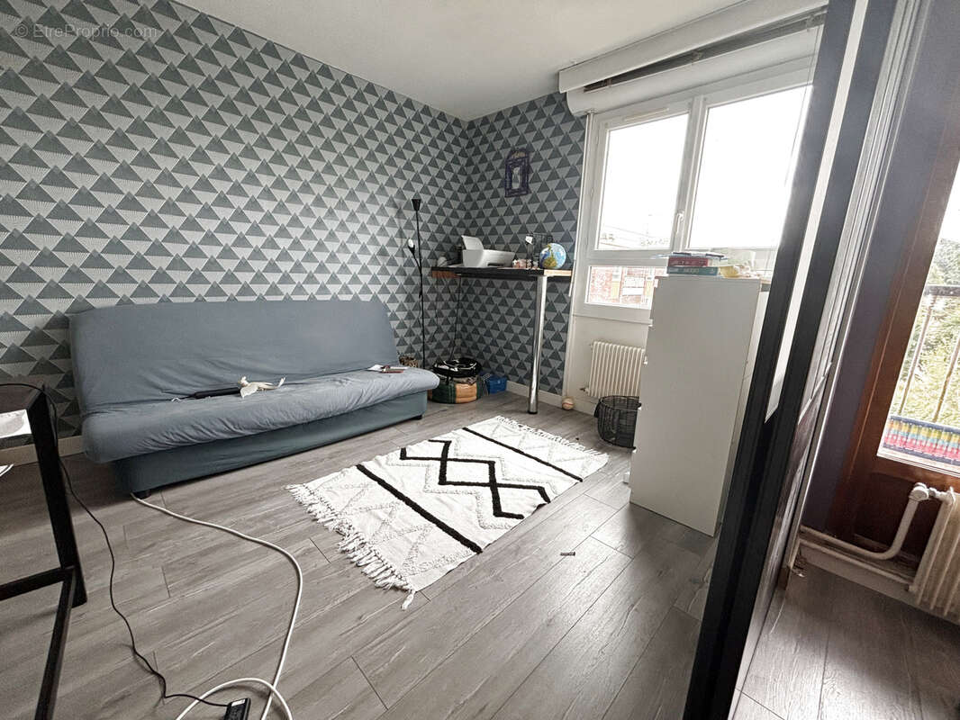 Appartement à SURVILLIERS