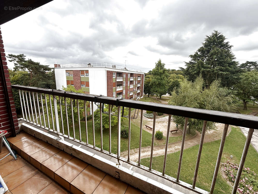 Appartement à SURVILLIERS