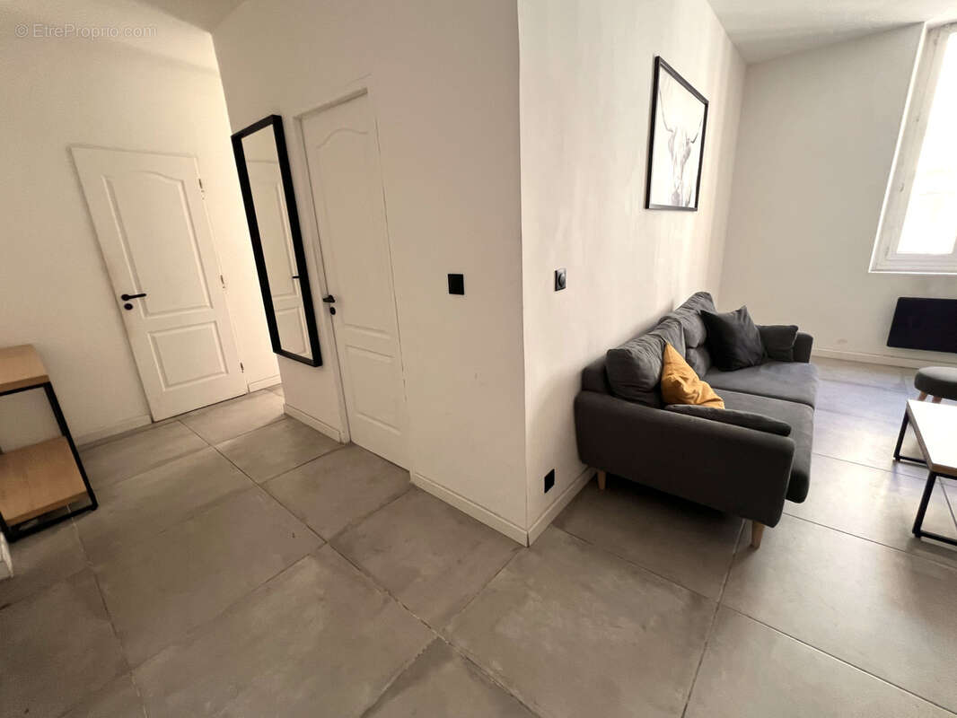 Appartement à MARSEILLE-6E