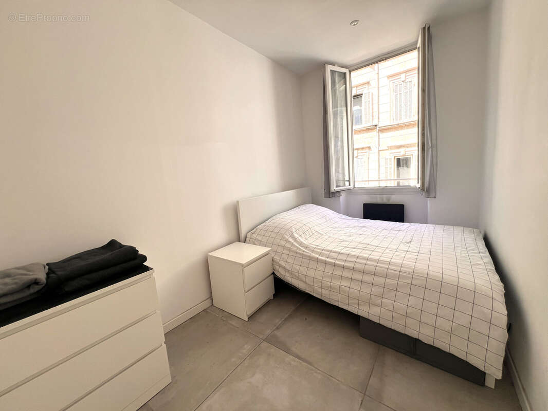 Appartement à MARSEILLE-6E