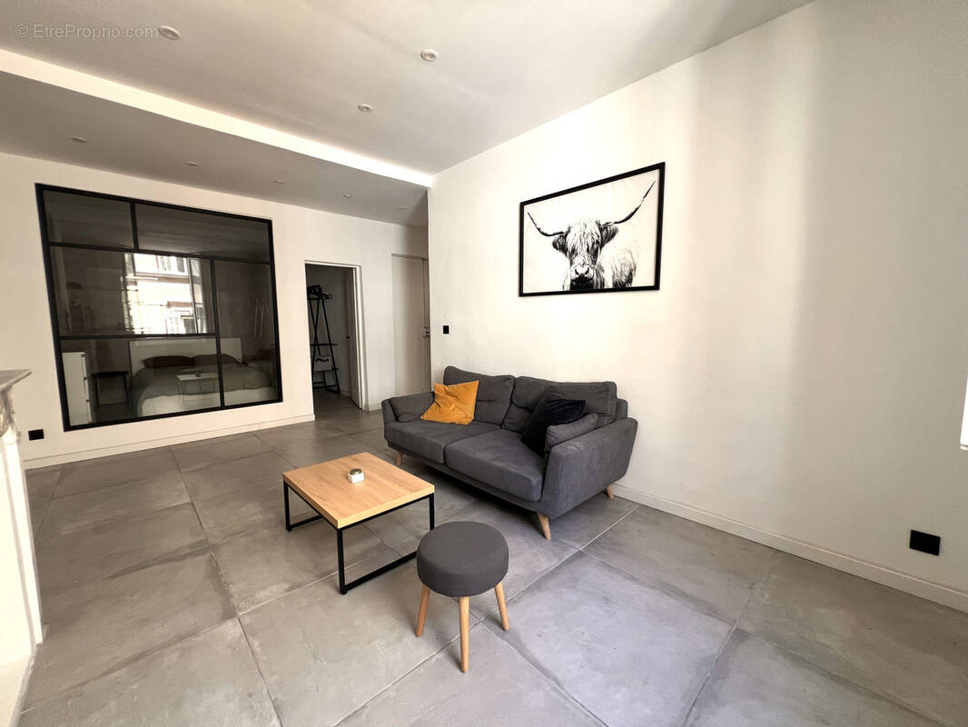 Appartement à MARSEILLE-6E