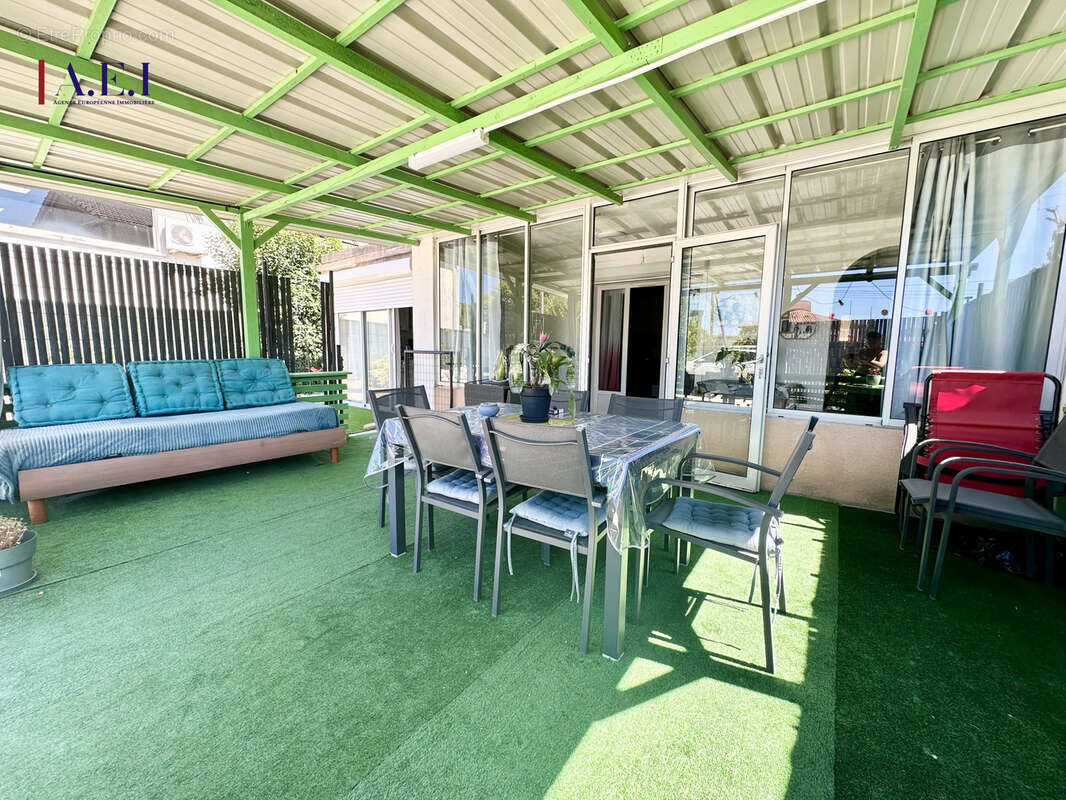 Appartement à SIX-FOURS-LES-PLAGES