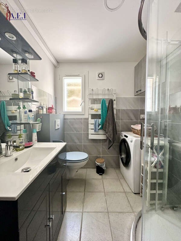 Appartement à SIX-FOURS-LES-PLAGES