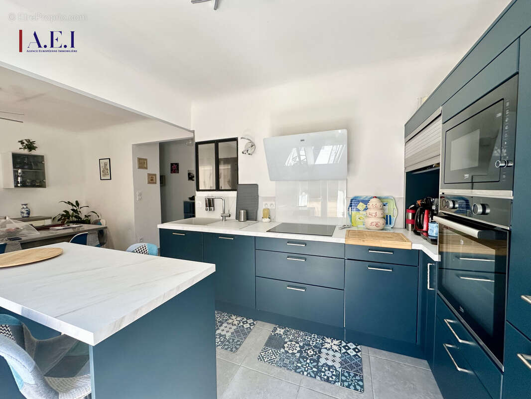 Appartement à SIX-FOURS-LES-PLAGES