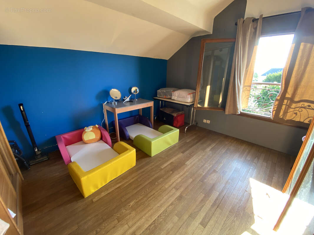 Maison à PARAY-VIEILLE-POSTE