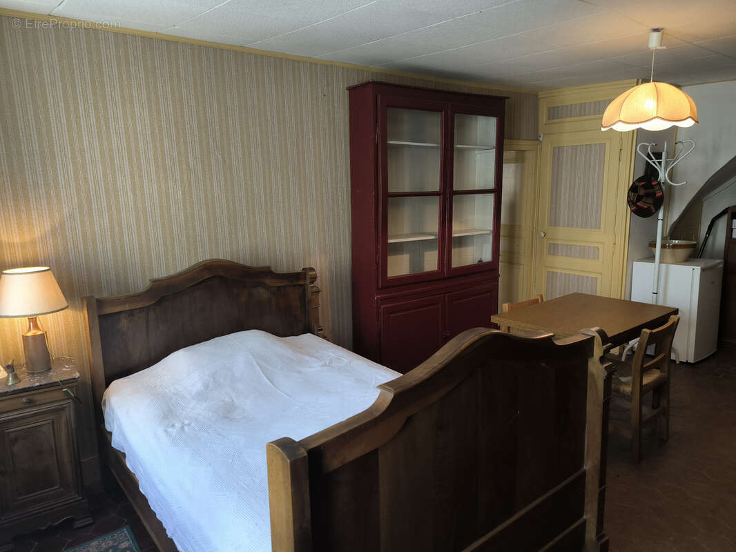 Maison à FLEURY-LA-VALLEE