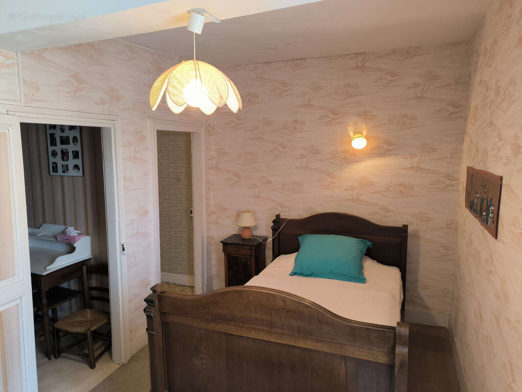 Maison à FLEURY-LA-VALLEE